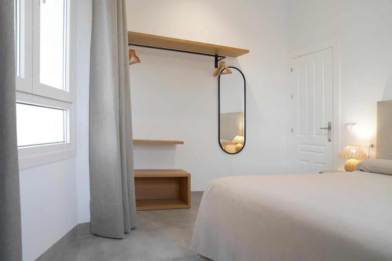 Casa De La Vega Suites Chiclana de la Frontera Bagian luar foto