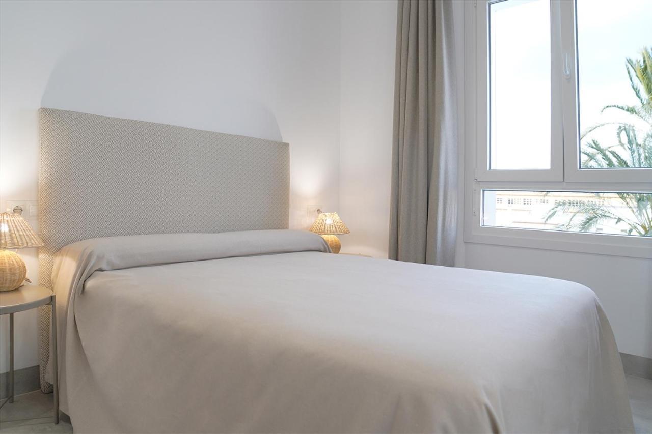 Casa De La Vega Suites Chiclana de la Frontera Bagian luar foto